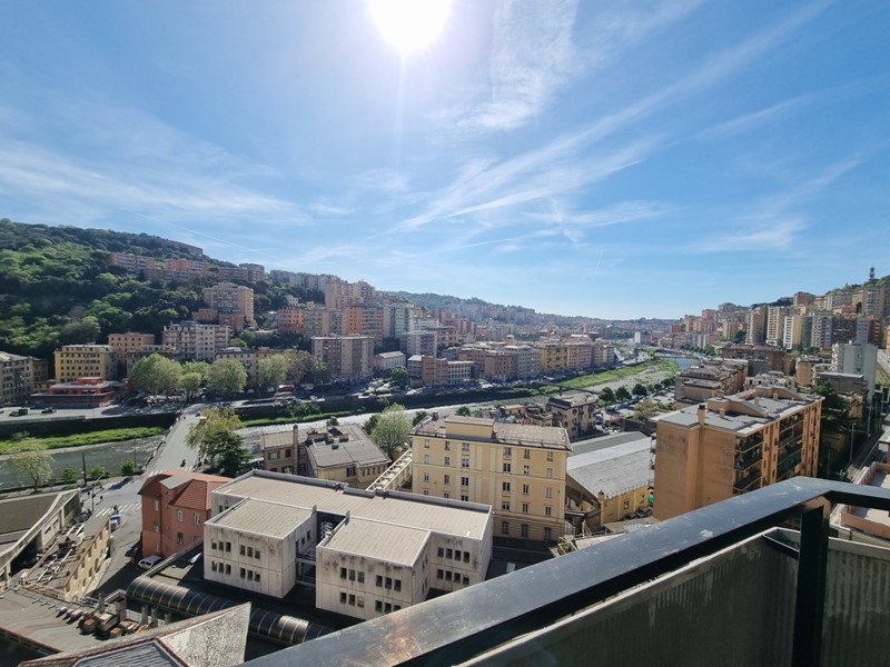Appartamento in Vendita a Genova, zona Marassi, 88'000€, 66 m²