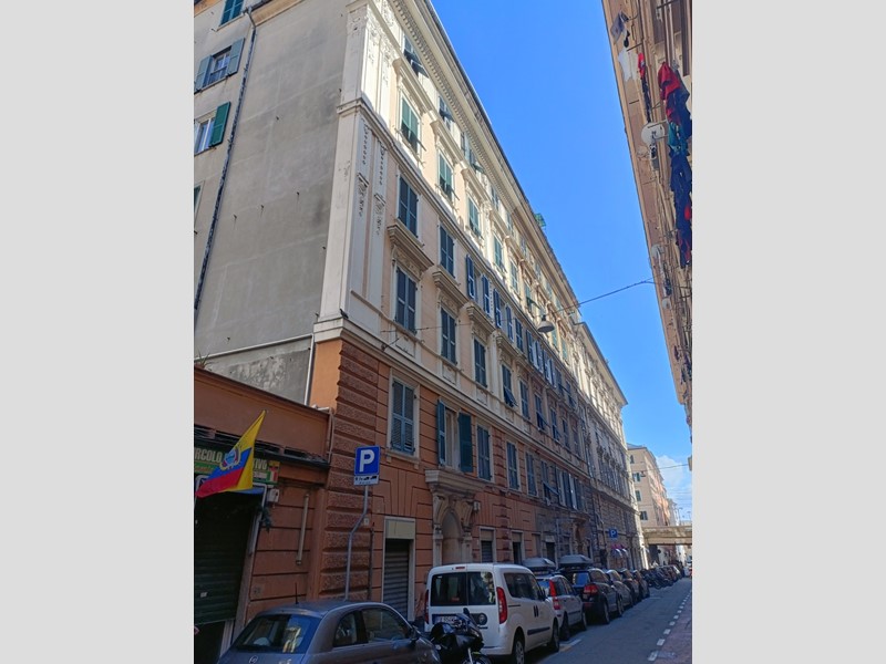 Attività commerciale in Vendita a Genova, zona Sampierdarena, 32'000€, 90 m²