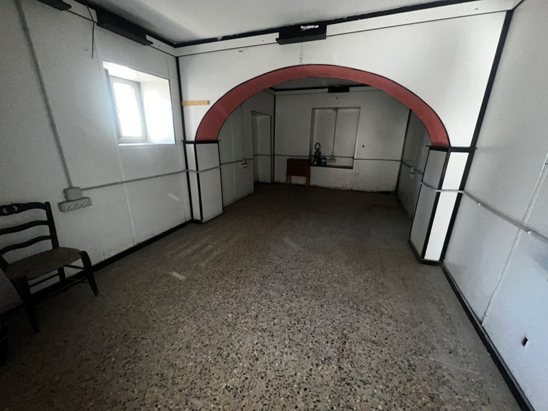 Immobile commerciale in Vendita a Genova, zona PrÃ, 39'000€, 67 m²
