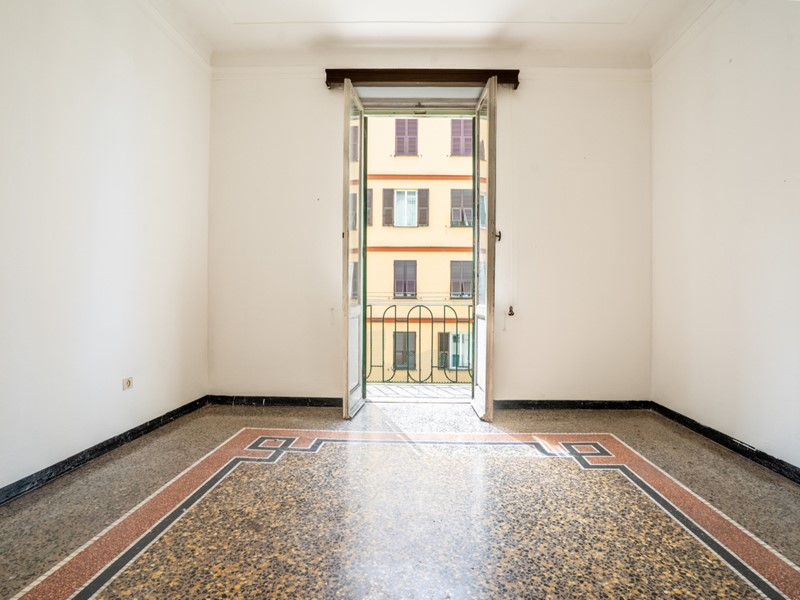 Trilocale in Vendita a Genova, zona Marassi, 80'000€, 70 m²