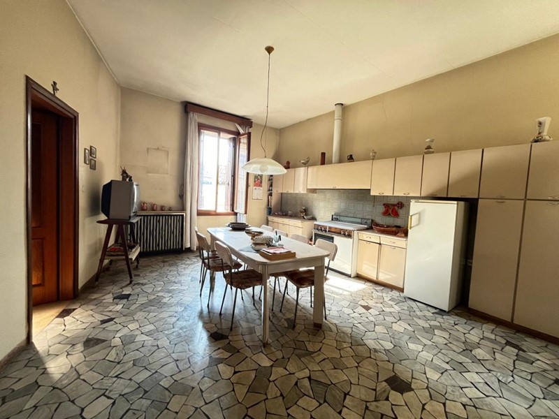 Casa Semi Indipendente in Vendita a Montebello Vicentino, 155'000€, 300 m², arredato