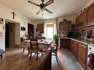 Trilocale in Vendita a Lugagnano Val d'Arda, 55'000€, 85 m²