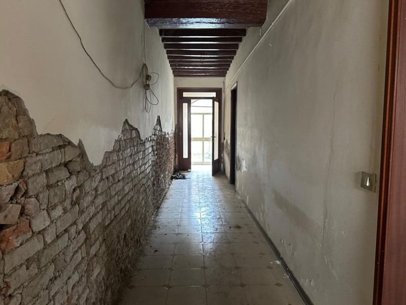 Casa Indipendente in Vendita a Cortemaggiore, 85'000€, 200 m²