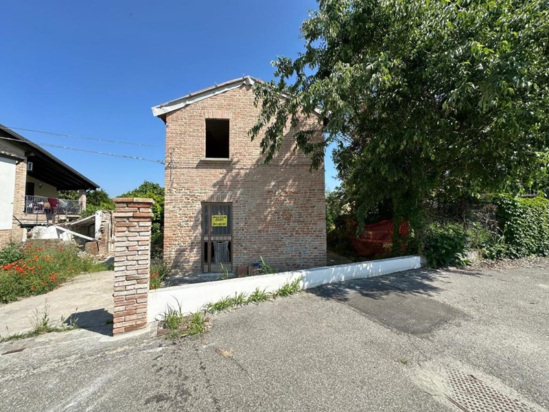 Casa Indipendente in Vendita a Alseno, 65'000€, 60 m²