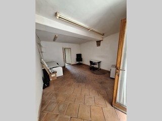 Immobile commerciale in Vendita a Morlupo, 27'000&euro;, 45 m²