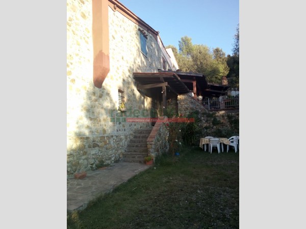 Casa Indipendente in Vendita a Rosignano Marittimo, zona Gabbro, 320'000€, 180 m²