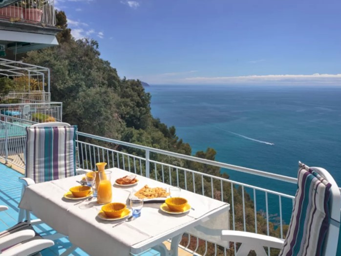 Appartamento in Affitto a Chiavari, zona Sant'Andrea di Rovereto, 1'500€, 130 m², arredato, con Box