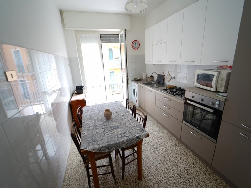 Appartamento in Affitto a Lavagna, zona Cavi, 850€, 120 m², arredato