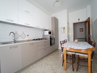 Appartamento in Affitto a Lavagna, zona Cavi, 850€, 120 m², arredato