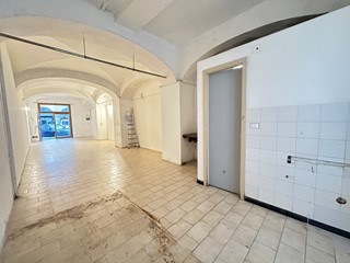 Immobile commerciale in Affitto a Chiavari, zona Centro, 1'600&euro;, 48 m²