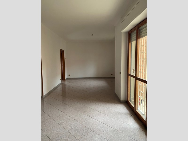 Appartamento in Vendita a Mentana, 190'000€, 130 m²
