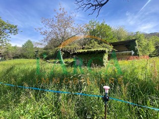 Rustico in Vendita a Sale Marasino, 1'180'000€, 2563 m²