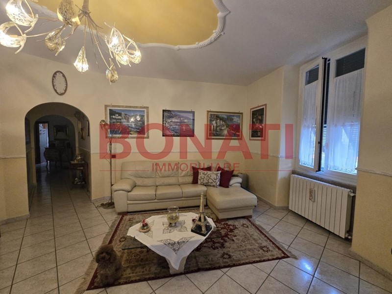 Quadrilocale in Vendita a La Spezia, zona Periferia Est, 250'000€, 143 m²