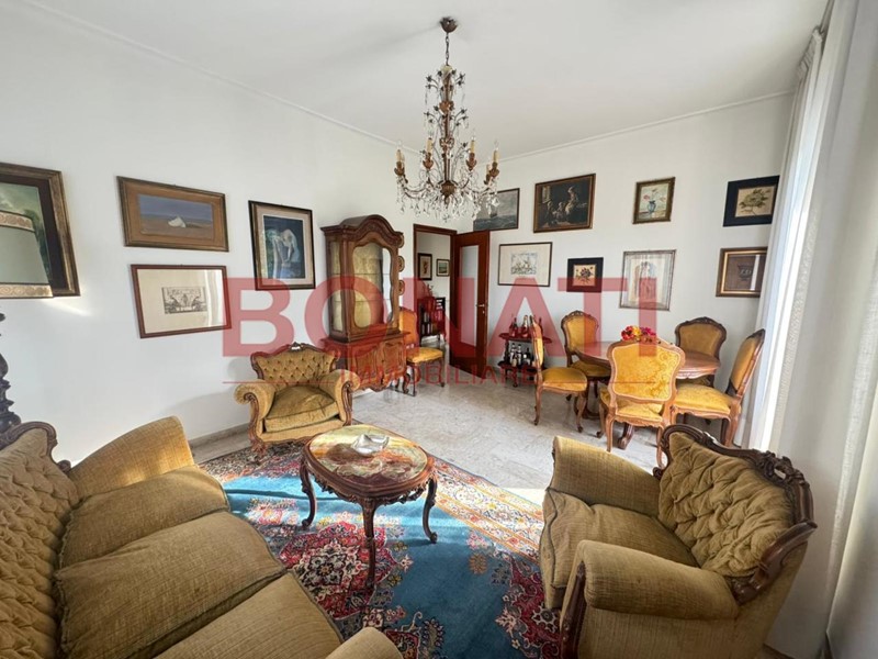Quadrilocale in Vendita a La Spezia, zona Centro, 250'000€, 104 m², arredato
