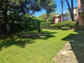 Casa Semi Indipendente in Affitto a Camaiore, zona Lido di Camaiore, 140 m², arredato