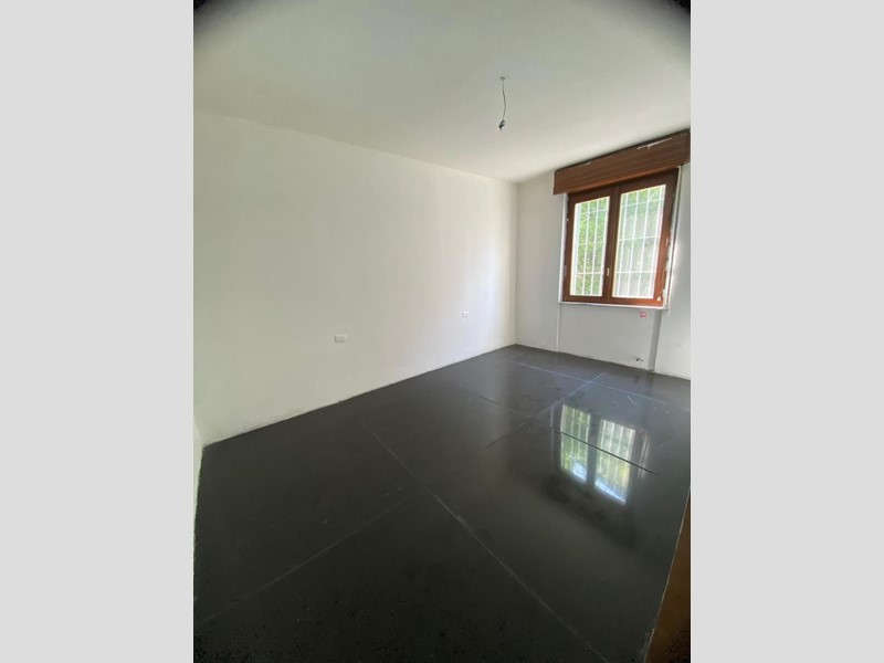 Appartamento in Vendita a Fiorenzuola d'Arda, 90'000€, 85 m²