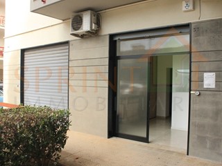 Ufficio in Vendita a Monopoli, 104'000€, 87 m²