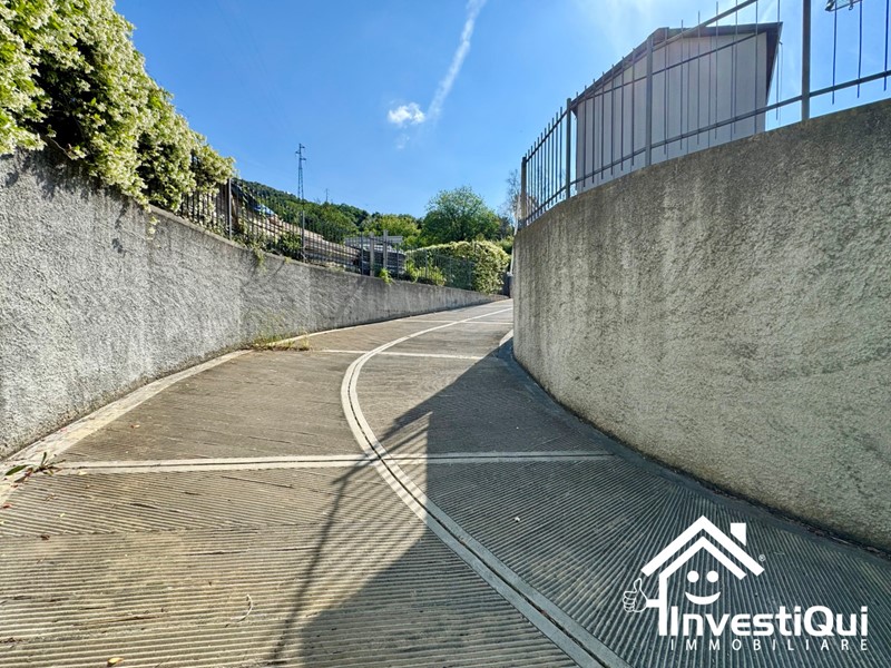 Box in Vendita a Pietra Ligure, 30'000€, 20 m², con Box