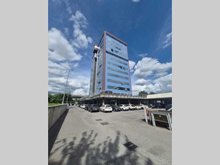 Immobile commerciale in Vendita a Brescia, 1'190'000€, 500 m², con Box