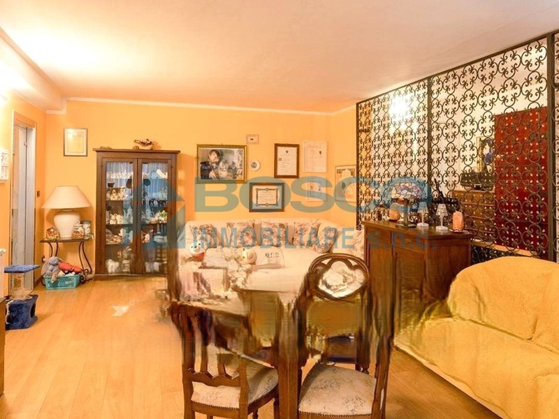 Casa Semi Indipendente in Vendita a Follo, 255'000€, 171 m², con Box