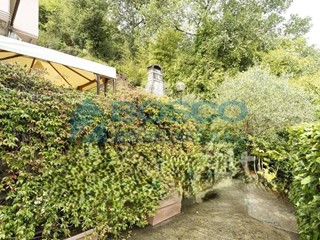 Casa Semi Indipendente in Vendita a Follo, 255'000€, 171 m², con Box