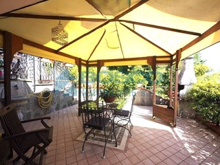 Appartamento in Vendita a Follo, 255'000&euro;, 171 m², con Box