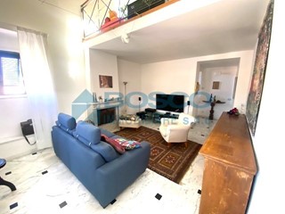 Appartamento in Vendita a Sarzana, zona Sarzana, 275'000€, 150 m²