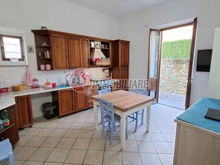 Trilocale in Vendita a Dicomano, 130'000€, 70 m²