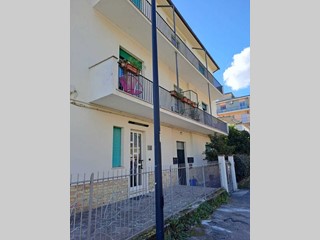 Quadrilocale in Vendita a Pescara, 189'000&euro;, 100 m²