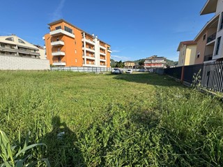 Terreno industriale in Vendita a San Giovanni Teatino, zona Sambuceto, 450'000€, 2000 m²