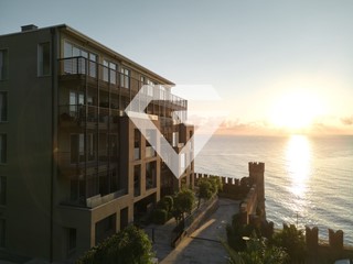 Bilocale in Vendita a Borghetto Santo Spirito, 490'000€, 65 m², arredato