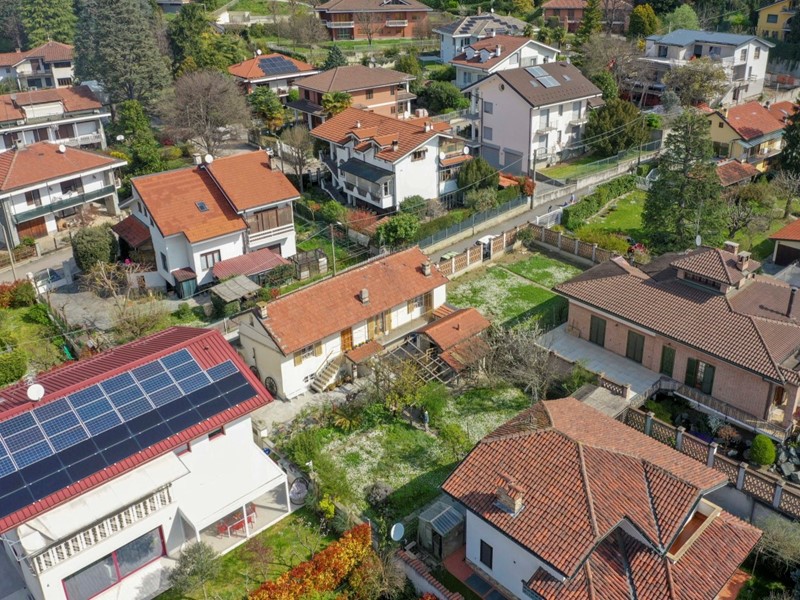 Casa Indipendente in Vendita a Moncalieri, 268'000€, 100 m²