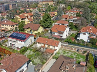 Casa Indipendente in Vendita a Moncalieri, 268'000€, 100 m²