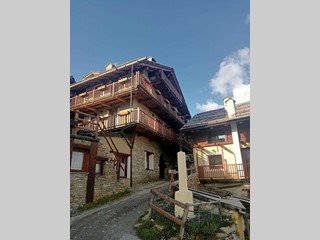 Trilocale in Vendita a Pragelato, zona Villardamond, 260'000€, 75 m²