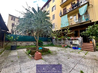 Quadrilocale in Vendita a Firenze, zona Legnaia, 385'000€, 80 m²