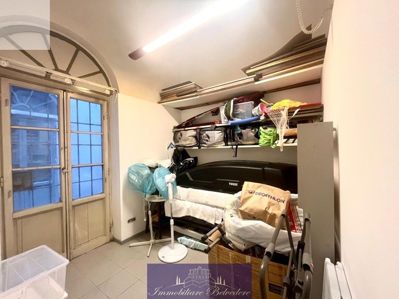 Immobile commerciale in Vendita a Firenze, zona Campo di Marte, 100'000€, 54 m²