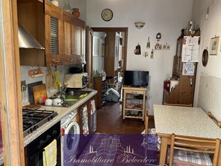 Appartamento in Vendita a Firenze, zona San Jacopino, 370'000€, 115 m²