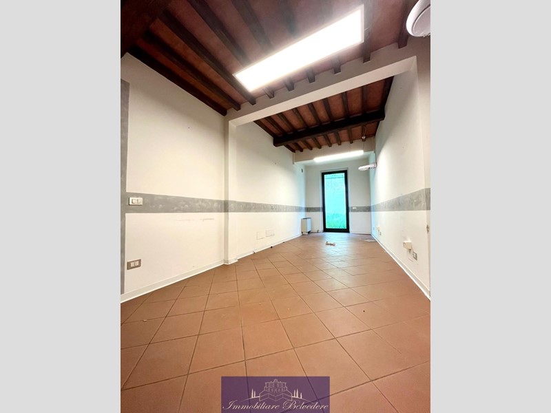 Ufficio in Affitto a Firenze, zona Il Prato, 2'600€, 120 m²