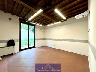Ufficio in Affitto a Firenze, zona Il Prato, 2'600€, 120 m²