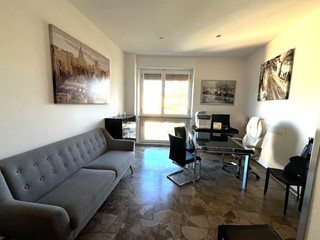 Quadrilocale in Affitto a Sassari, 1'200€, 120 m², arredato