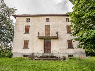 Casa Indipendente in Vendita a Monte San Pietro, 198'000€, 1060 m²