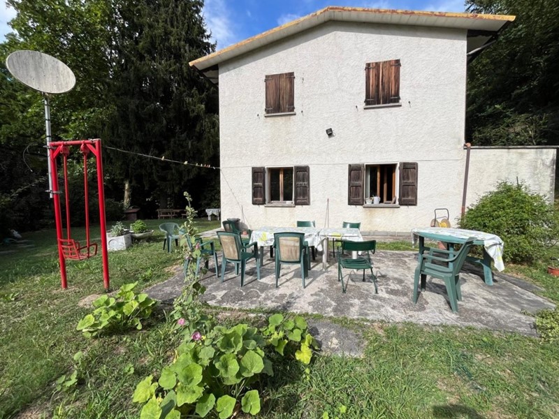 Casa Indipendente in Vendita a Monte San Pietro, 430'000€, 280 m²