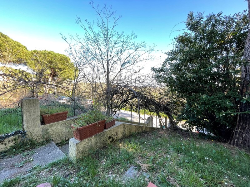 Villa bifamiliare in Vendita a Gabicce Mare, 350'000&euro;, 230 m²