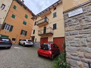 Appartamento in Vendita a Loiano, 170'000€, 145 m², con Box