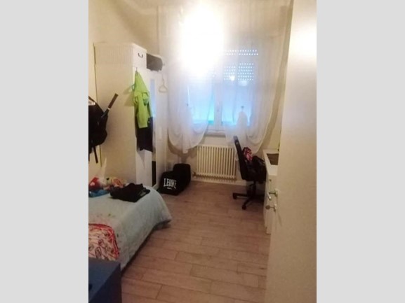 Appartamento in Vendita a Carrara, zona Marina Di Carrara, 285'000€, 140 m², con Box