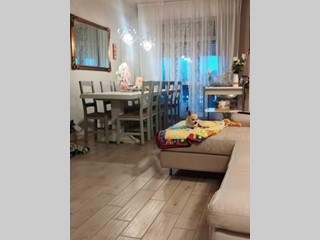 Appartamento in Vendita a Carrara, zona Marina Di Carrara, 285'000€, 140 m², con Box