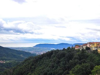 Appartamento in Vendita a Fosdinovo, 162'000€, 130 m²