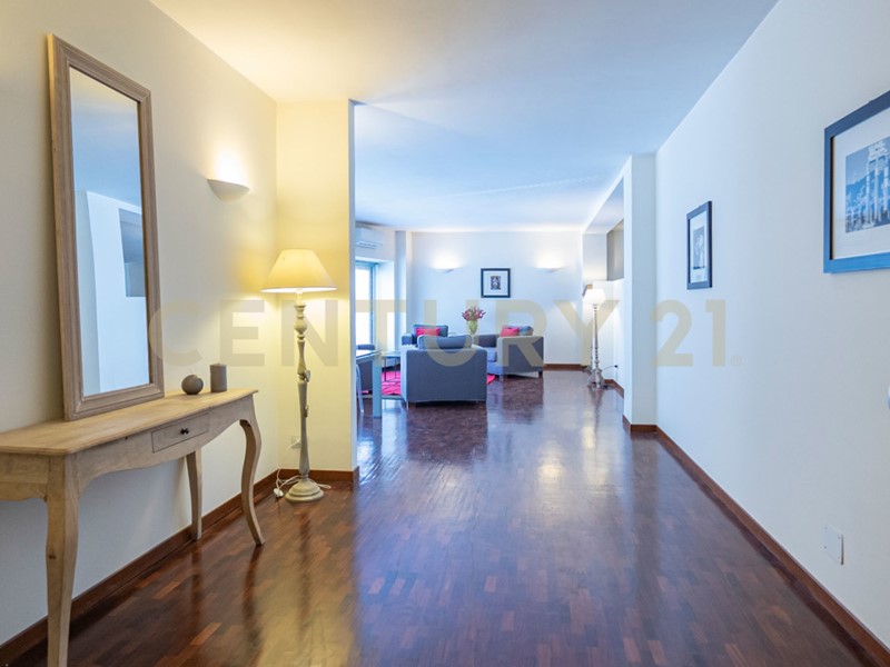 Monolocale in Vendita a Roma, 555'000€, 99 m²