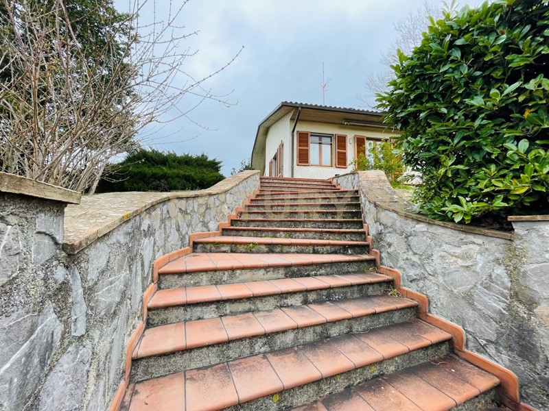 Casa Indipendente in Vendita a Semproniano, 269'000€, 240 m², arredato, con Box