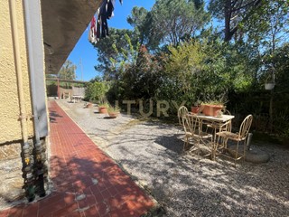 Casa Semi Indipendente in Vendita a Orbetello, zona Fonteblanda, 190'000€, 110 m²